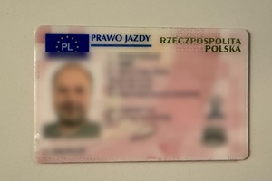 Ujawnione podrobione prawo jazdy
