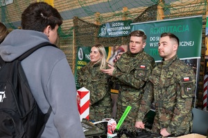 Dni otwarte szkoły z funkcjonariuszami Straży Granicznej 