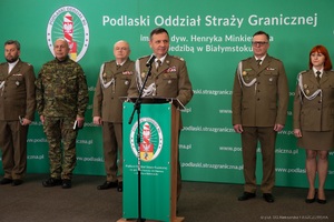 "Ja obywatel Rzeczpospolitej Polskiej ... - ślubuję ... " 