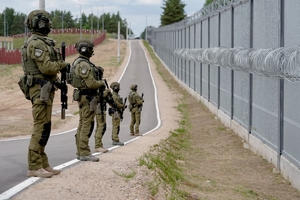 Wizyta Ministrów Spraw Wewnętrznych Polski i Irlandii na granicy polsko-białoruskiej 