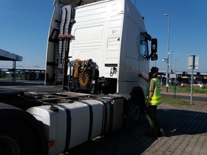 Odzyskany ciągnik siodłowy w dpg w Kuźnicy