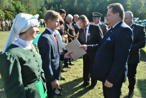 Uroczystość nadania proporca Placówce SG w Rutce-Tartak 