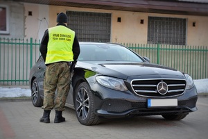 Odzyskane luksusowe auto 