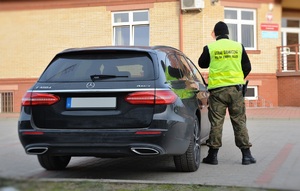 Odzyskano luksusowe auto 
