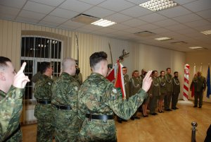 Uroczystość ślubowania i wręczenia aktów mianowań na stopień kaprala 