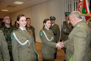 Uroczystość ślubowania i wręczenia aktów mianowań na stopień kaprala 