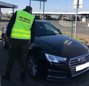 Odzyskane Audi A4 