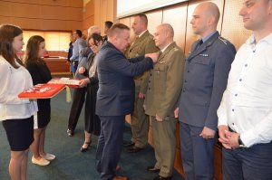 Uroczystość wręczenia odznaczeń zasłużonym krwiodawcom 