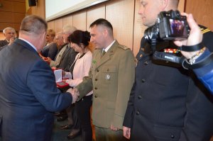 Uroczystość wręczenia odznaczeń zasłużonym krwiodawcom 