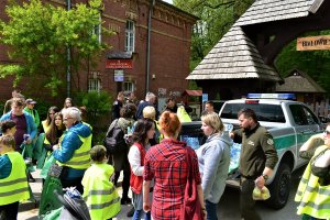 Wielkie sprzątanie Puszczy Białowieskiej 