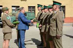 Uroczysty apel w PSG w Kuźnicy 