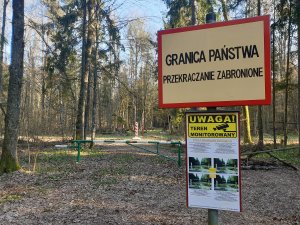 Tablica "Granica państwa przekraczanie zabronione" 