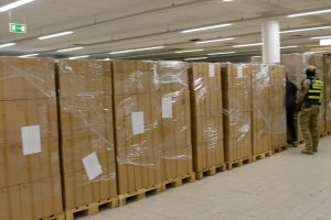 Magazyn z nielegalnymi papierosami 