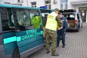 Przekazanie wysokoprocentowego alkoholu 