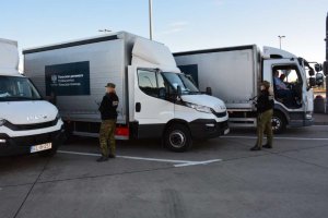 Odprawa graniczna konwoju na terenia dpg w Kuźnicy 