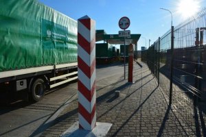 Odprawa graniczna konwoju na terenia dpg w Kuźnicy 