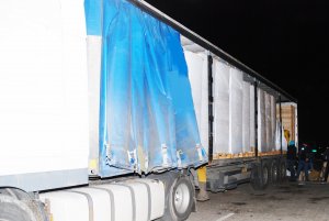 Tir wypełniony nielegalnymi papierosami 