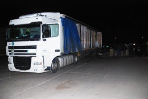 Tir wypełniony nielegalnymi papierosami 