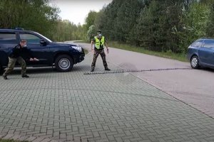 Szkolenia teoretyczne i praktyczne 02 Blokada na drodze