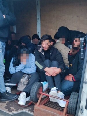 Nielegalni imigranci ujawnieni w busie 