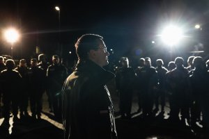 Premier Mateusz Morawiecki na spotkaniu z funkcjonariuszami SG, Policji i żołnierzami WP 