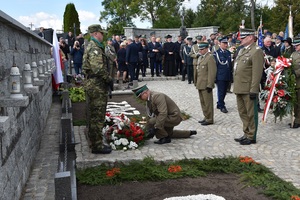 Obchody 102. rocznicy Bitwy Niemeńskiej w Kuźnicy 
