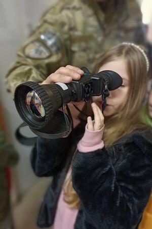 Wizyta dzieci w komendzie oddziału 