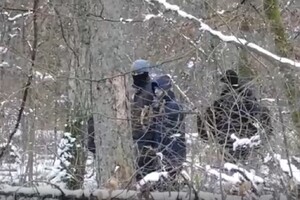 Grupa cudziziemców po stronie białoruskiej 