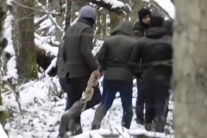 Grupa cudziziemców po stronie białoruskiej 