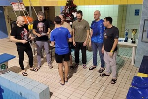 XXI Świąteczny Nocny Maraton Pływacki 