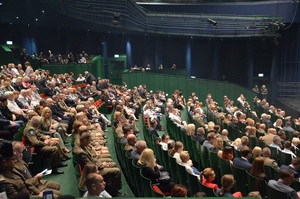 Zgromadzeni goście w Operze i Filharmonii Podlaskiej 