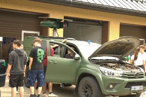 Uczniowie klas mundurowych z wizytą w Krynkach 