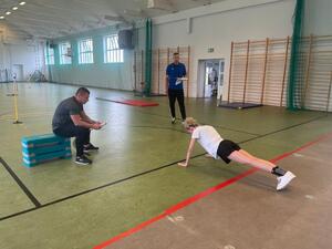 Uczestnicy II etapu podczas zdawania gzaminów 