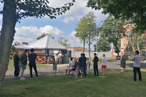 Zespół występujący na terenie ośrodka dla cudzoziemców 