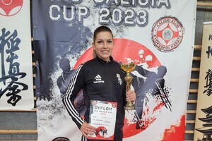 Funkcjonariuszka SG na turniej Karate Kyokushin 