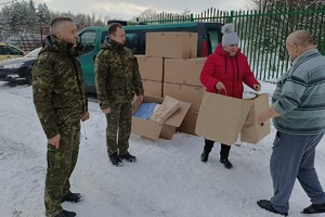 Przekazanie kocy mieszkańcom DPS w Jałówce 