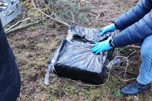 Papierosy ujawnione przez funkcjonariuszy SG w Płaskiej 