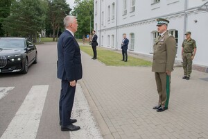 Komendant Główny SG składa meldunek Ministrowi MSWiA 