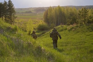 Pieszy patrol Straży Granicznej 