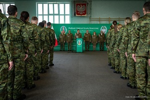 Ślubowanie nowych funkcjonariuszy POSG 