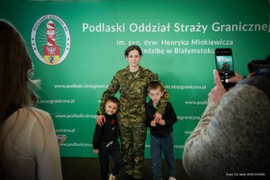 Ślubowanie nowych funkcjonariuszy POSG 