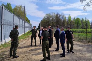 Wizyta delegacji mołdawskiej przy granicy polsko - białoruskiej 