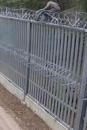 Próba pokonania bariery technicznej 