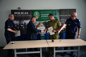 Podpisanie porozumień 