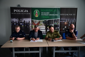 Podpisanie porozumień 