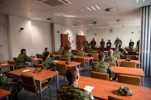 Egzaminy służby kontraktowej 