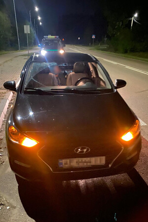 Zatrzymany pojazd kuriera