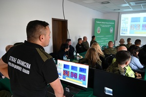 Warsztaty specjalistów ds. fałszerstw dokumentów