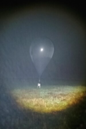 Papierosy przemycane balonem 