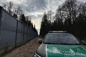 Granica polsko białoruska Samochód na granicy polsko białoruskiej